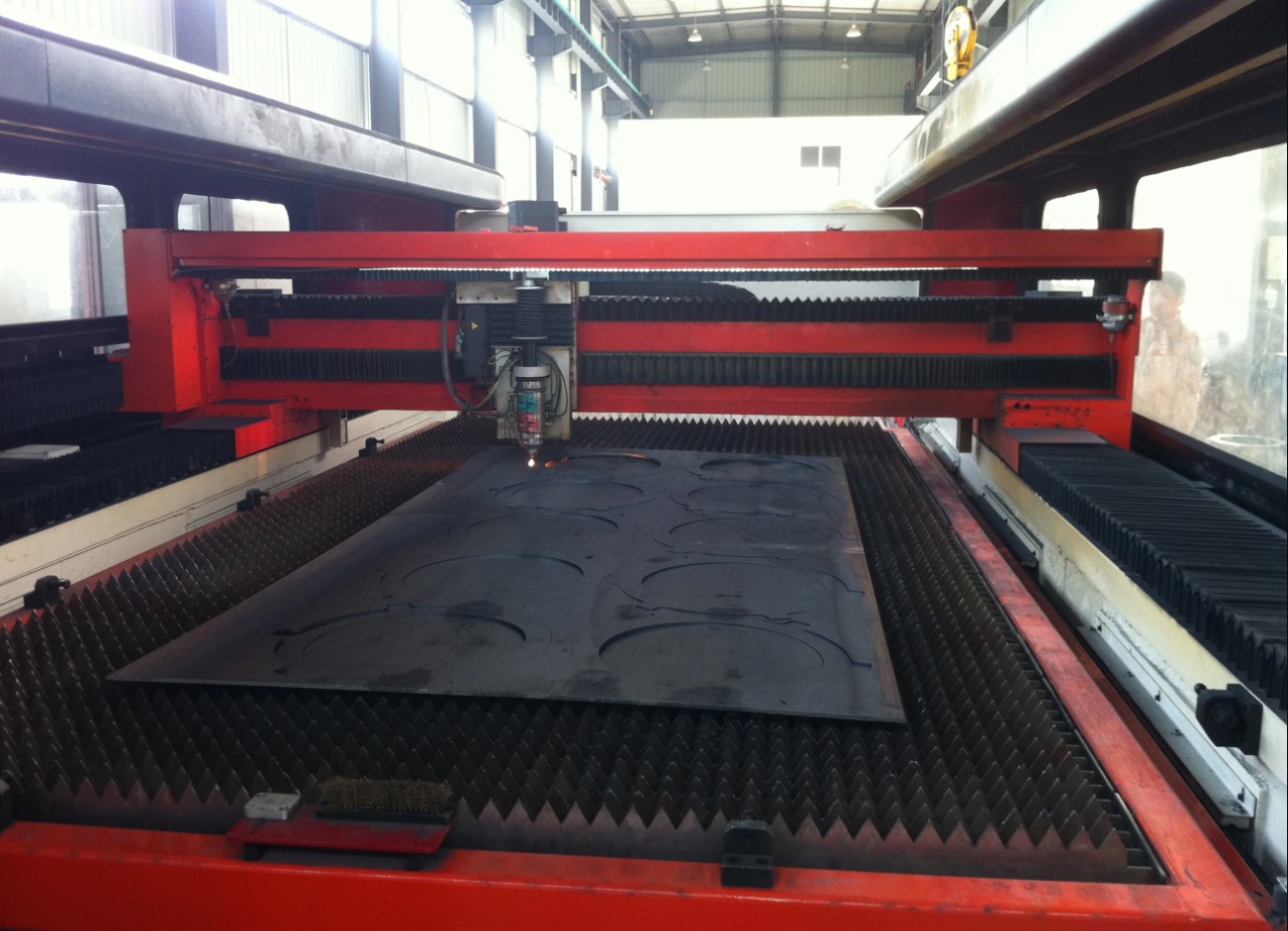 OEM Custom Metal Stamping Parts Steel Punched Shelf Rack Parts Sheet Metal Fabrication Welding Steel Punched Shelf Rack Parts