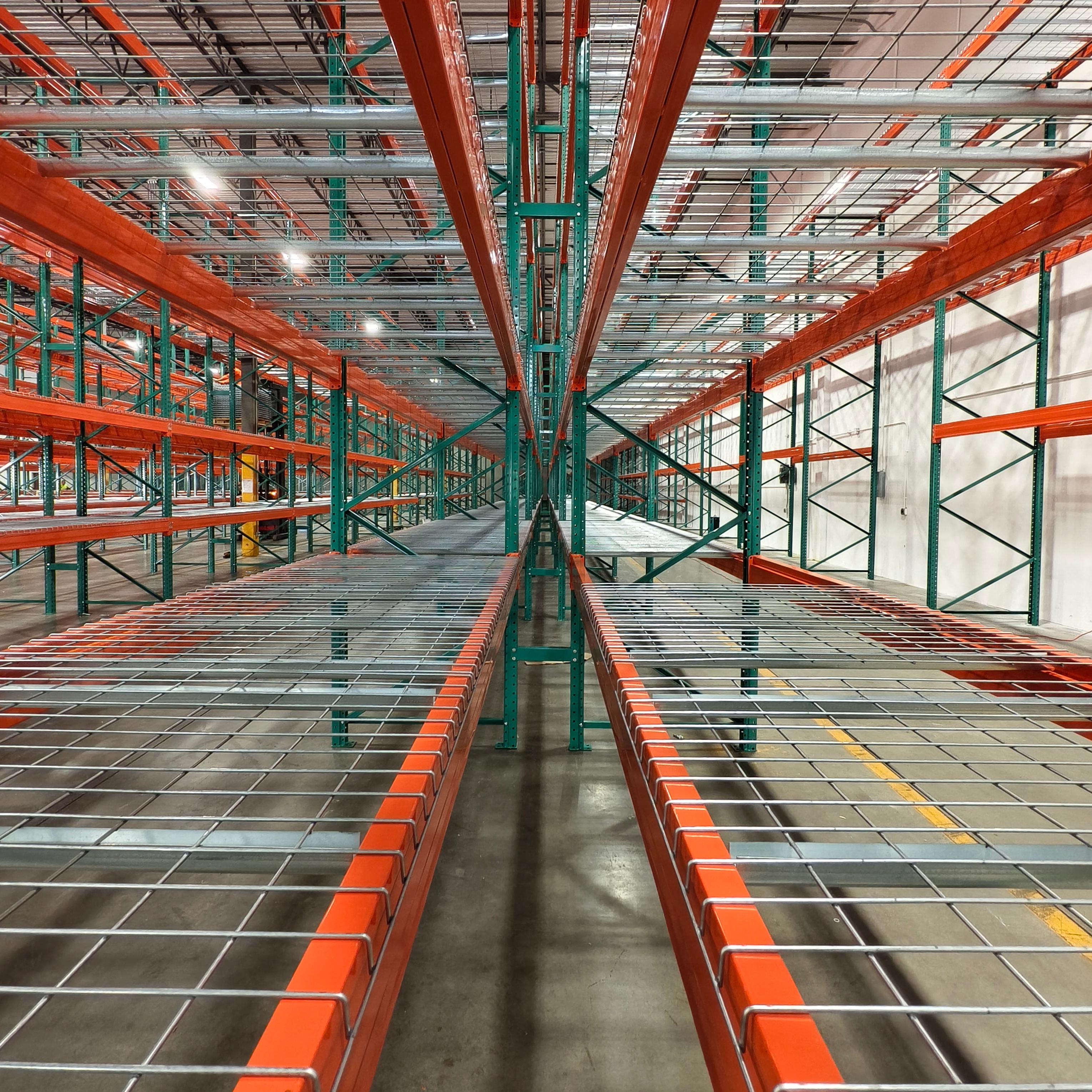 Jracking US Standard Warehouse Shelves Rack Heavy Duty Teardrop Pallet Racking System For Cold Storage Warehouses