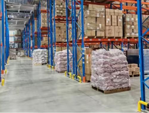 Mracking 500-5000kgs Per Layer Heavy Duty Rack Adjustable Metal Pallet Rack Warehouse Storage Racking System for Sale