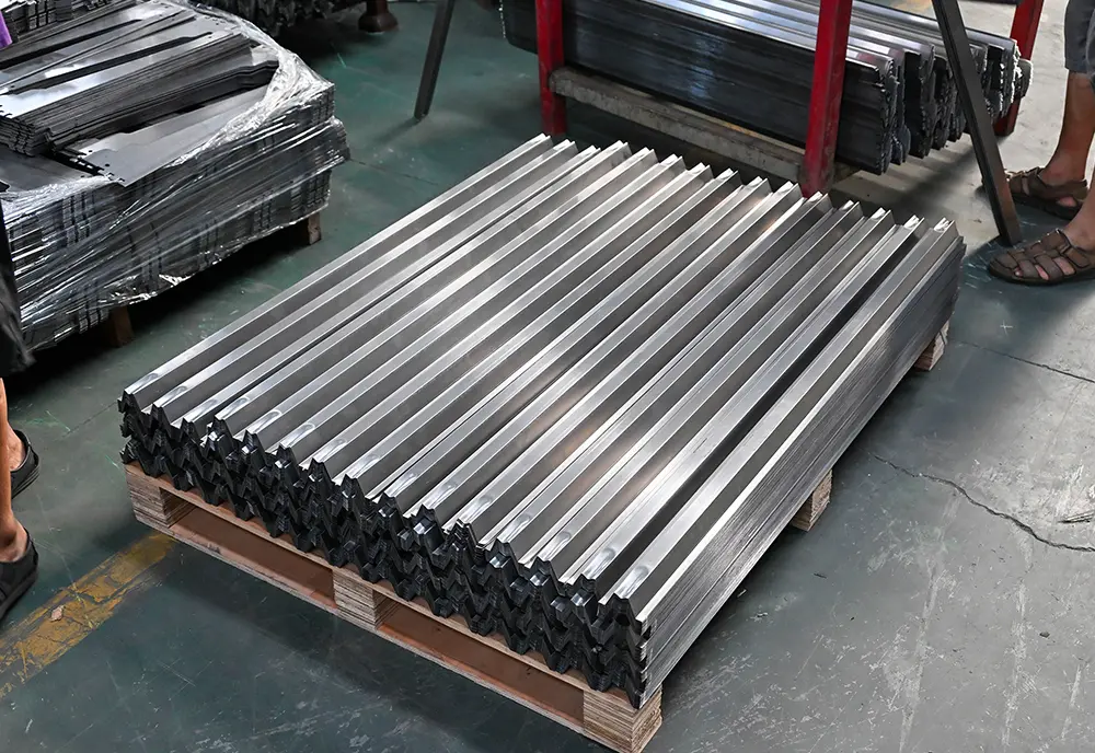 Automated powder coating spray tunnel