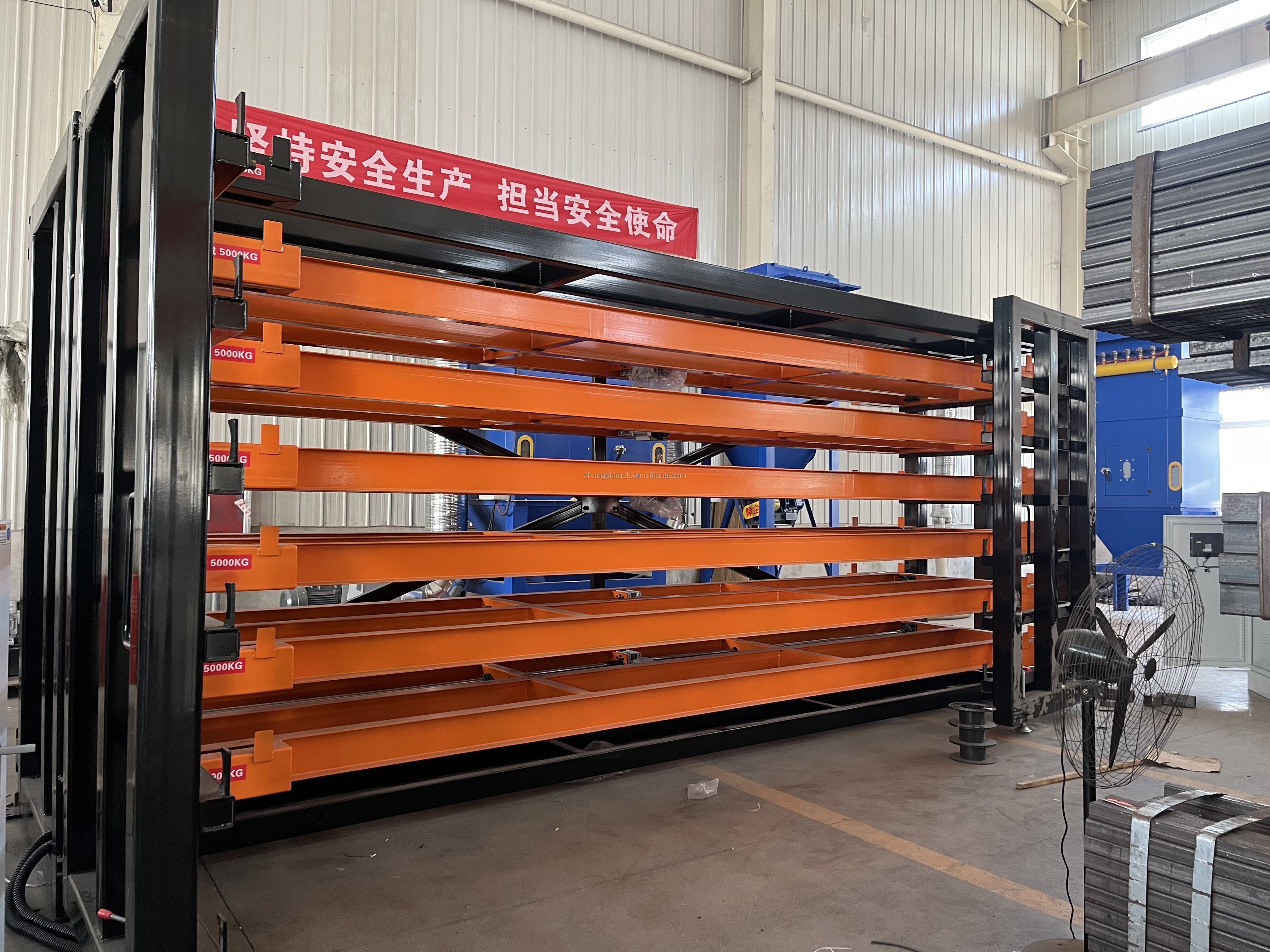 Anti-Deformation Steel Storage Rack Heavy Duty Industrial Rack for Warehouse Long-Term Use