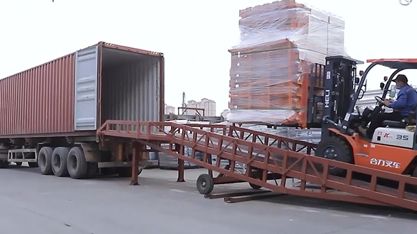 Stackable 4 High Fully Loaded Customized Warehouse Storage Steel Stacking Rack