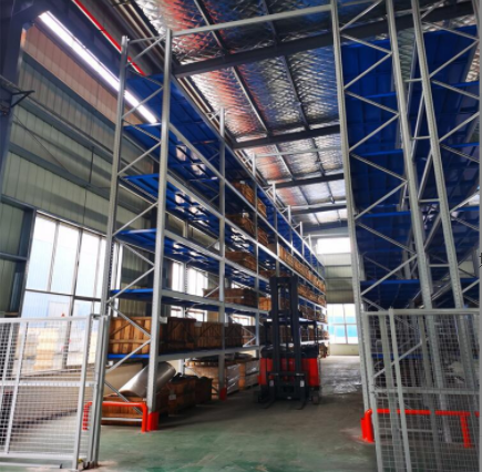 Heavy-Duty Industrial Radio Shuttle Racking System | Adjustable Pallet & Storage Solutions for Warehouse Storage