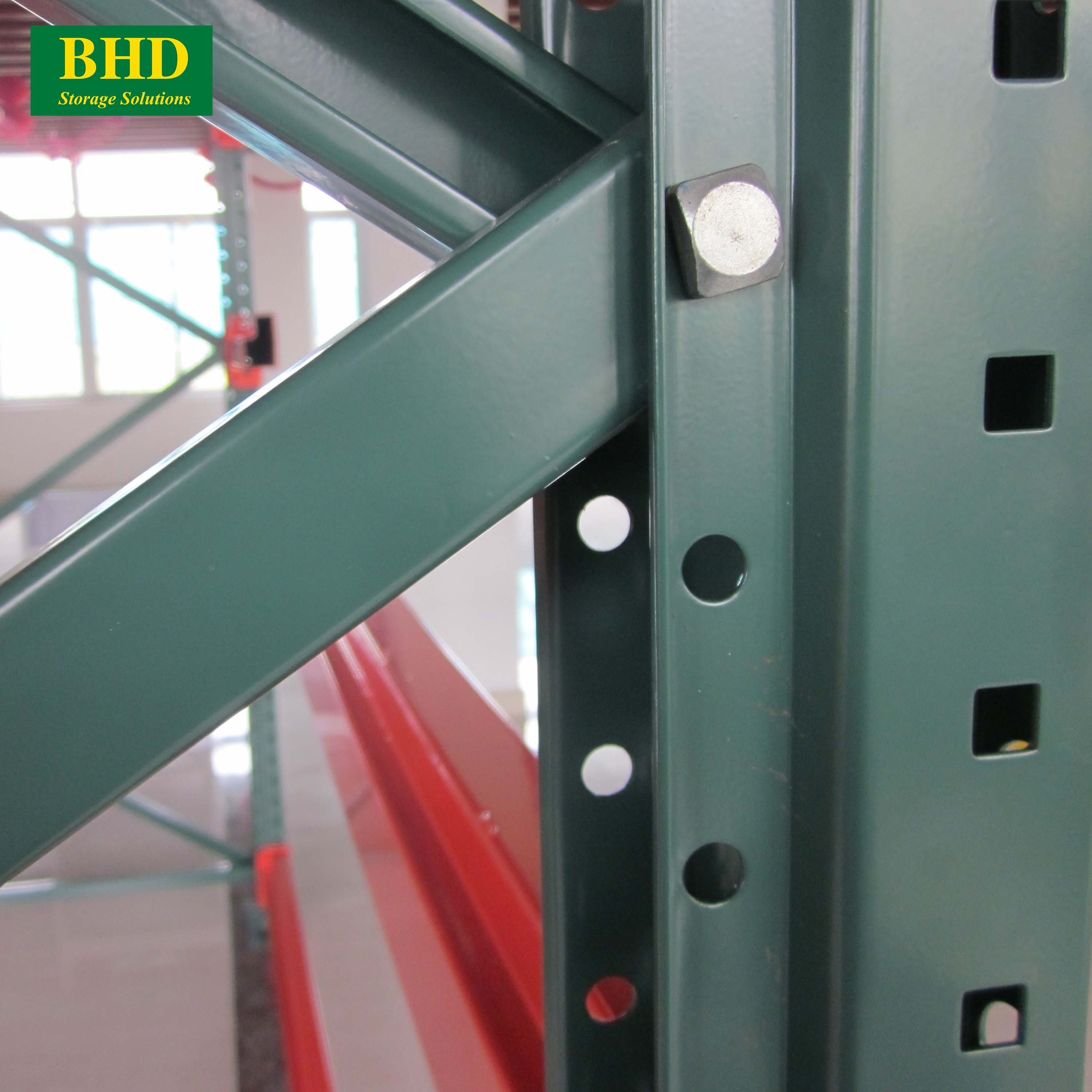 Top Selling Heavy Duty Teardrop Steel Pallet Racking Corrosion Protection for Warehouse Storage Support Bar Row Spacer Inventory