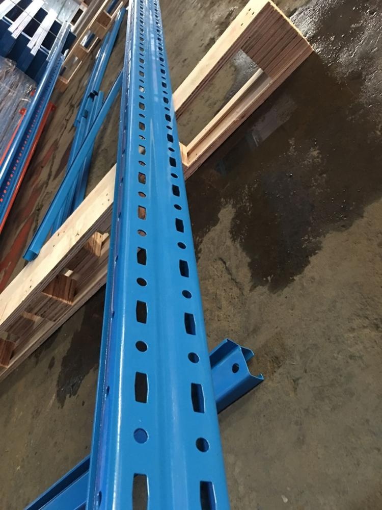 Rack Row Spacer Component