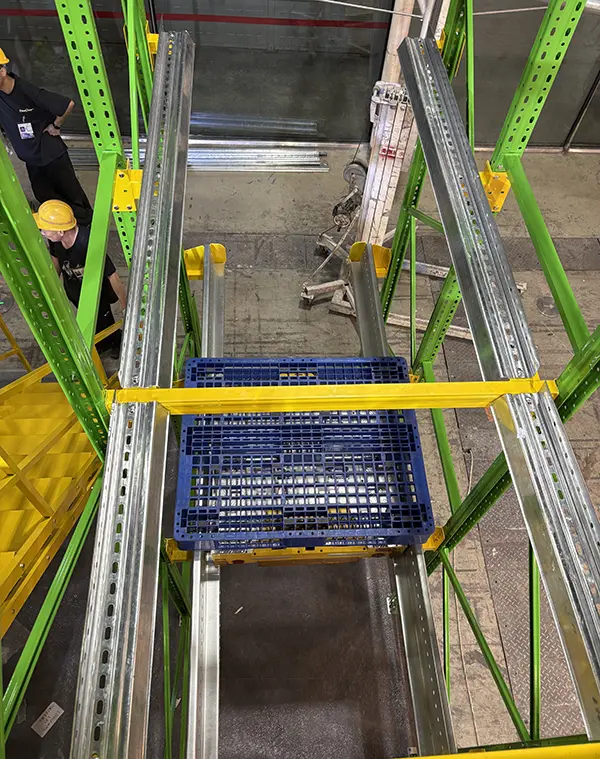 Engineering specialists meeting warehousing delegates