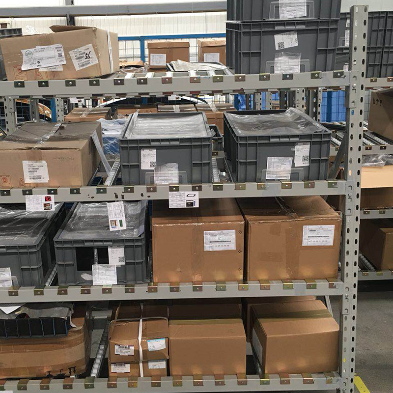 Warehouse Flow Through Sliding Wheel Pipe Roller Track Pallet Racking